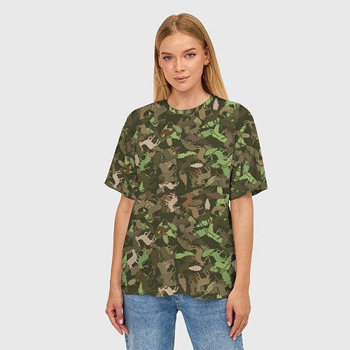 Женская футболка оверсайз Олени и дубовые листья - камуфляж / 3D-принт – фото 3