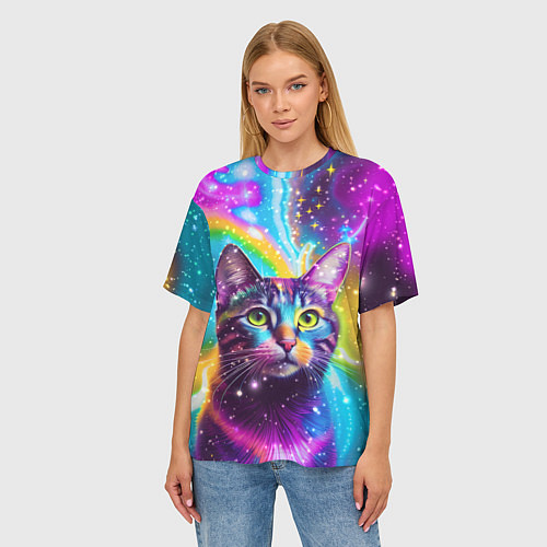 Женская футболка оверсайз Полосатый кот с разноцветной звездной туманностью / 3D-принт – фото 3