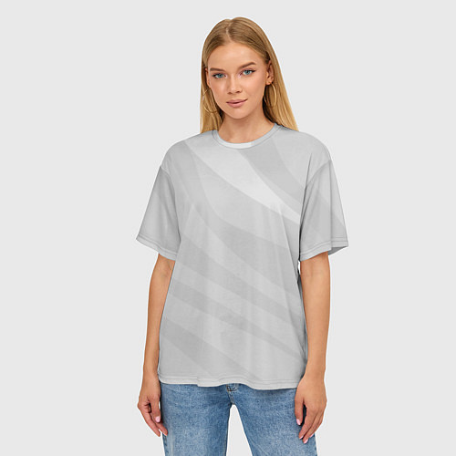 Женская футболка оверсайз Светлый серый плавные полосы / 3D-принт – фото 3