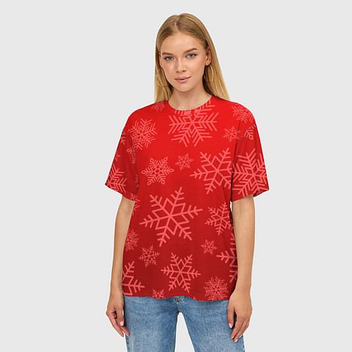 Женская футболка оверсайз Красные снежинки / 3D-принт – фото 3