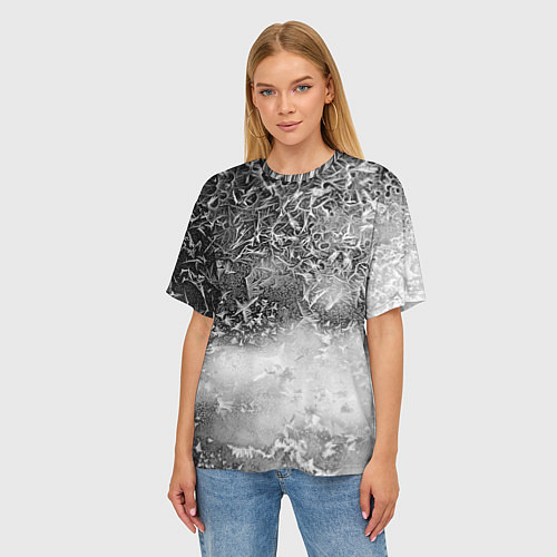 Женская футболка оверсайз Серый лёд и снежинки / 3D-принт – фото 3
