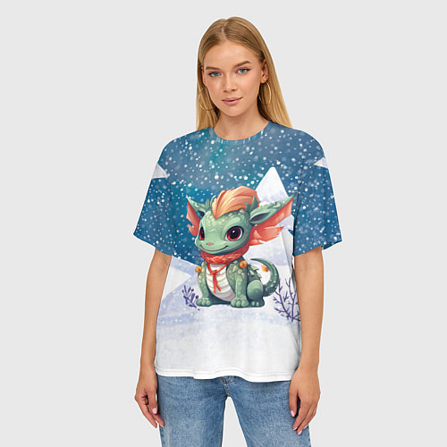 Женская футболка оверсайз Дракон на фоне снежных елочек / 3D-принт – фото 3