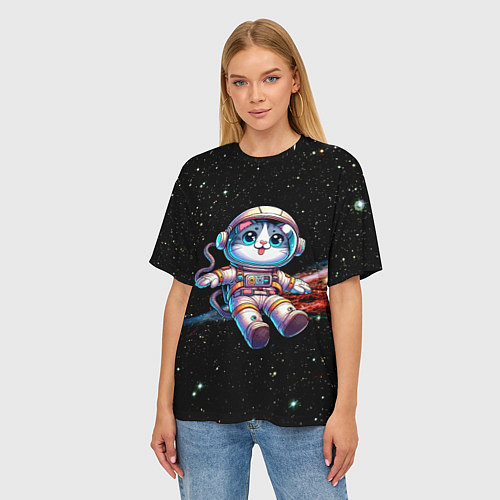 Женская футболка оверсайз Котёнок космонавт в открытом космосе / 3D-принт – фото 3