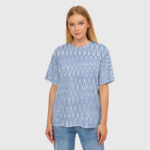 Женская футболка оверсайз Кривые линии серо-голубой / 3D-принт – фото 3