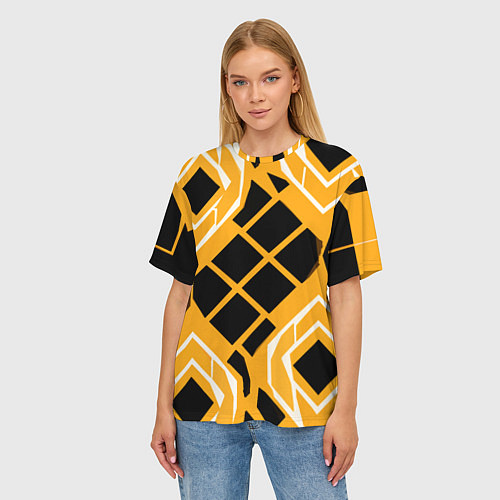 Женская футболка оверсайз Чёрные квадраты и белые полосы на оранжевом фоне / 3D-принт – фото 3