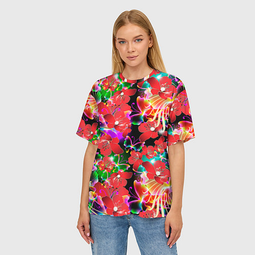 Женская футболка оверсайз Пестрый цветочный узор / 3D-принт – фото 3