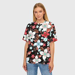 Футболка оверсайз женская Красно-белые цветы на чёрном фоне, цвет: 3D-принт — фото 2
