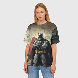 Футболка оверсайз женская Бэтмен на фоне стены, цвет: 3D-принт — фото 2