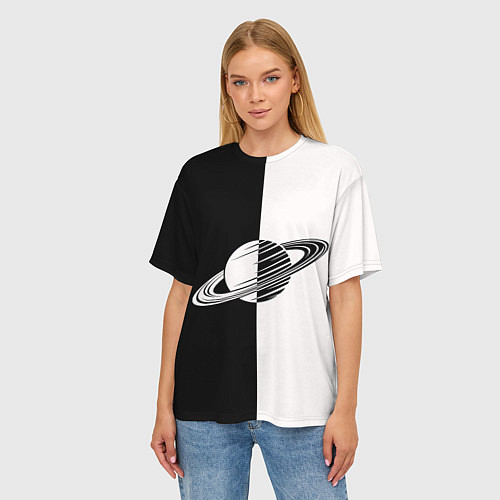 Женская футболка оверсайз Сатурн черно-белый / 3D-принт – фото 3