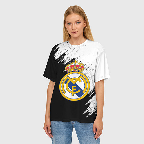 Женская футболка оверсайз Real Madrid текстура штрихи / 3D-принт – фото 3