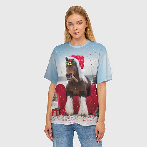 Женская футболка оверсайз Новогодний конь / 3D-принт – фото 3