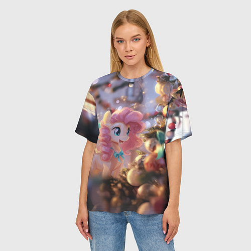 Женская футболка оверсайз Милая новогодняя лошадка с крыльями / 3D-принт – фото 3