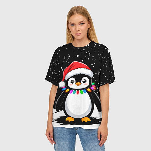 Женская футболка оверсайз Пингвин в шапке Санты / 3D-принт – фото 3
