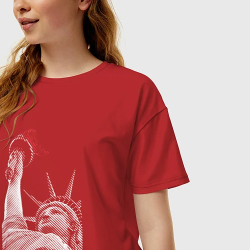 Женская футболка оверсайз Статуя свободы / Красный – фото 3