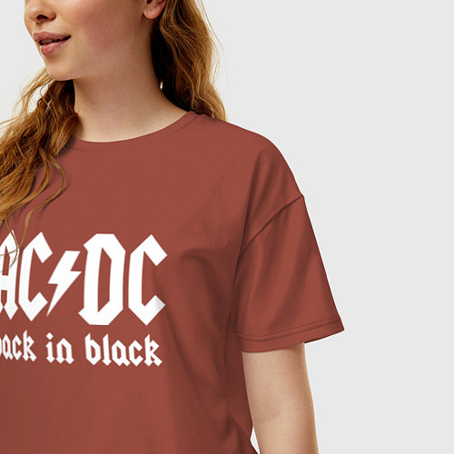 Женская футболка оверсайз ACDC BACK IN BLACK / Кирпичный – фото 3