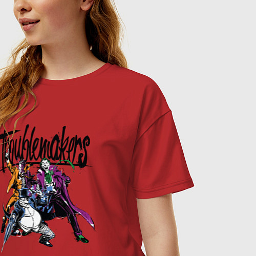 Женская футболка оверсайз Troublemakers - Джокер и Харви с Пингвином / Красный – фото 3