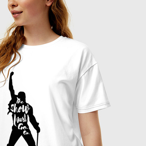 Женская футболка оверсайз Queen - The Show Must Go On / Белый – фото 3