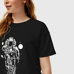 Футболка оверсайз женская Космонавт на велосипеде, цвет: черный — фото 2