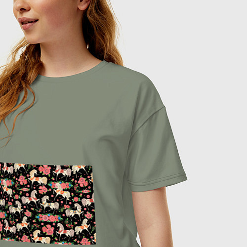 Женская футболка оверсайз Лошади и цветы / Авокадо – фото 3