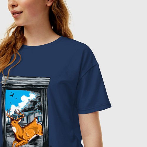Женская футболка оверсайз Олень скачет / Тёмно-синий – фото 3