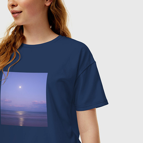 Женская футболка оверсайз Луна и море / Тёмно-синий – фото 3