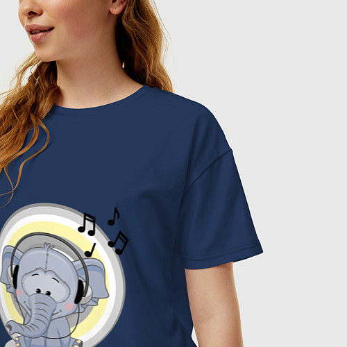 Женская футболка оверсайз Слоненок в наушниках / Тёмно-синий – фото 3