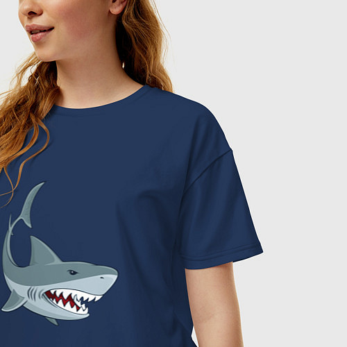 Женская футболка оверсайз Агрессивная акула / Тёмно-синий – фото 3