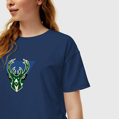 Женская футболка оверсайз Milwaukee Bucks лого / Тёмно-синий – фото 3