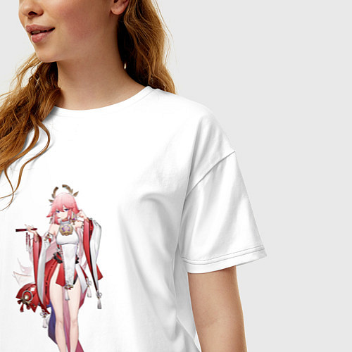 Женская футболка оверсайз Чарующая Яэ Мико / Белый – фото 3