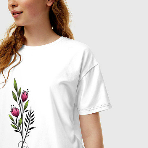 Женская футболка оверсайз Графичный цветок / Белый – фото 3
