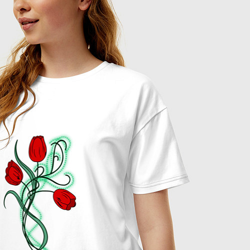 Женская футболка оверсайз Красные тюльпаны, букет / Белый – фото 3
