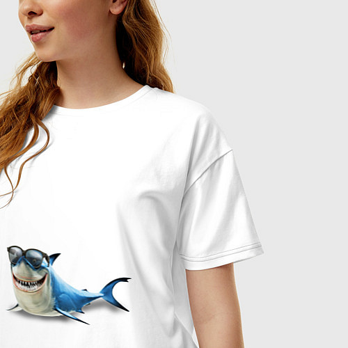Женская футболка оверсайз Акула - в очках / Белый – фото 3