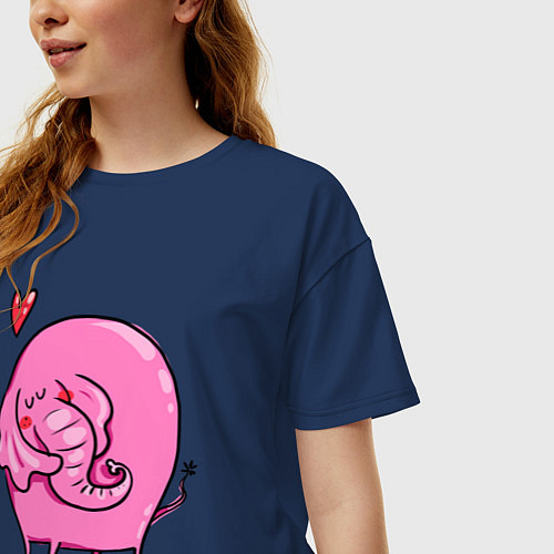 Женская футболка оверсайз Влюбленный розовый слон / Тёмно-синий – фото 3