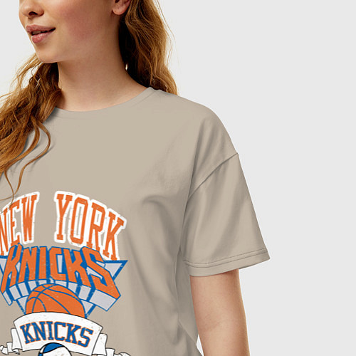 Женская футболка оверсайз NEW YORK KNIKS NBA / Миндальный – фото 3