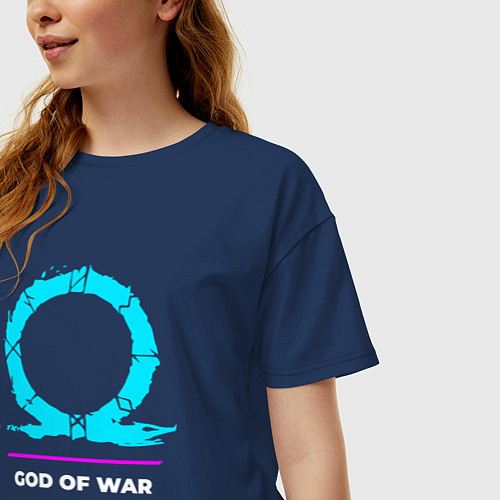 Женская футболка оверсайз Символ God of War в неоновых цветах / Тёмно-синий – фото 3