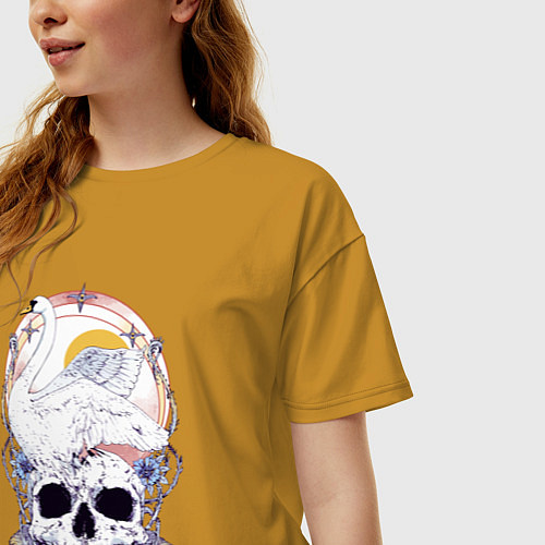 Женская футболка оверсайз Лебедь солнце цветы и череп Герб / Горчичный – фото 3
