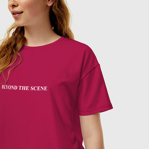 Женская футболка оверсайз Beyond the scene BTS / Маджента – фото 3