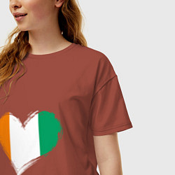 Футболка оверсайз женская Сердце - Ирландия, цвет: кирпичный — фото 2
