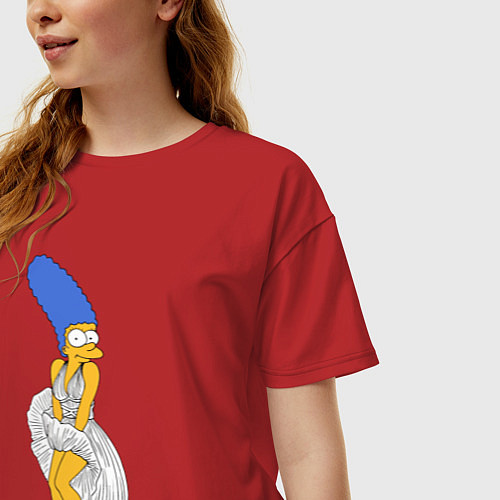 Женская футболка оверсайз Мардж Симпсон в позе Мэрилин Монро / Красный – фото 3
