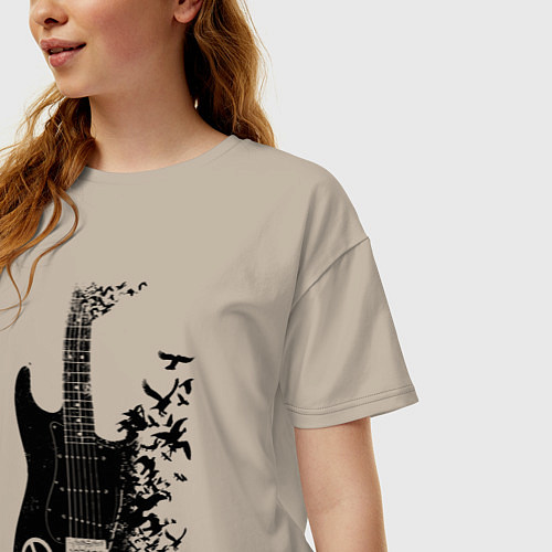 Женская футболка оверсайз Гитара и птицы / Миндальный – фото 3