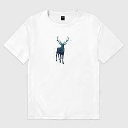 Футболка оверсайз женская Зимний лес в силуэте стоящего оленя, цвет: белый
