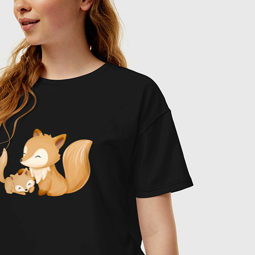 Женская футболка оверсайз Милые рыжие лисята / Черный – фото 3