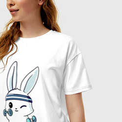 Футболка оверсайз женская Прикольный зайчишка пауэрлифтер, цвет: белый — фото 2