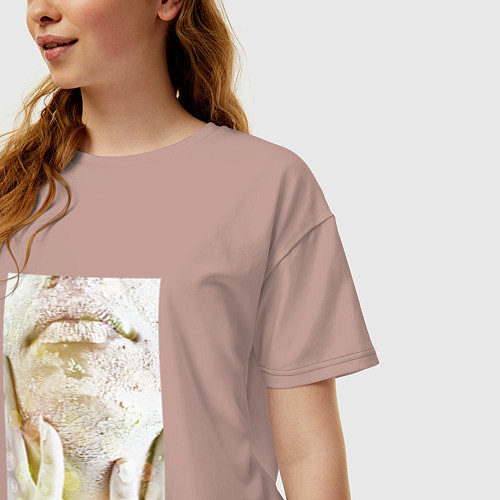 Женская футболка оверсайз Губы в муке / Пыльно-розовый – фото 3