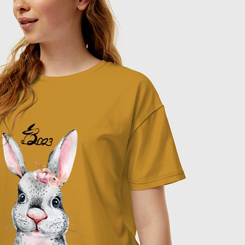 Женская футболка оверсайз Кролик - символ 2023 года / Горчичный – фото 3