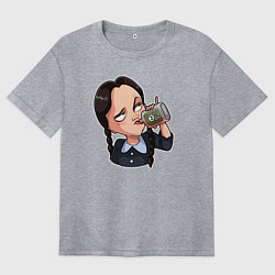 Футболка оверсайз женская Уэнсдэй пьёт что-то странное, цвет: меланж