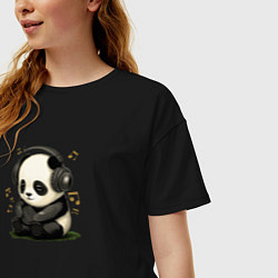Футболка оверсайз женская Милая панда слушает музыку, цвет: черный — фото 2