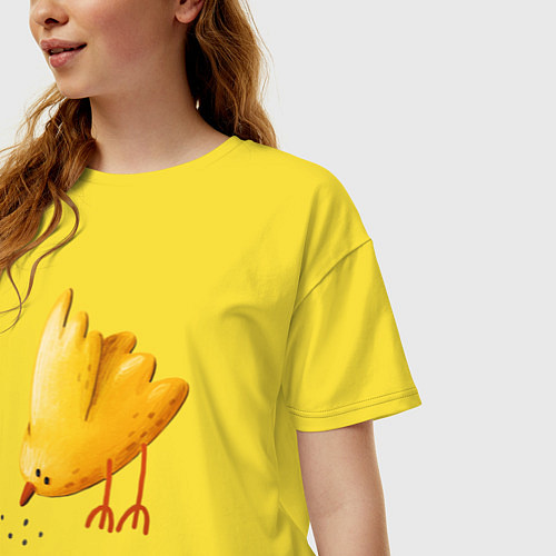 Женская футболка оверсайз Желтая птичка клюет зерна / Желтый – фото 3