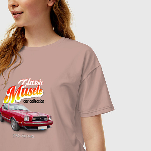Женская футболка оверсайз Ретро маслкар Ford Mustang / Пыльно-розовый – фото 3