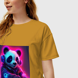 Футболка оверсайз женская Диджей панда в свете неона, цвет: горчичный — фото 2